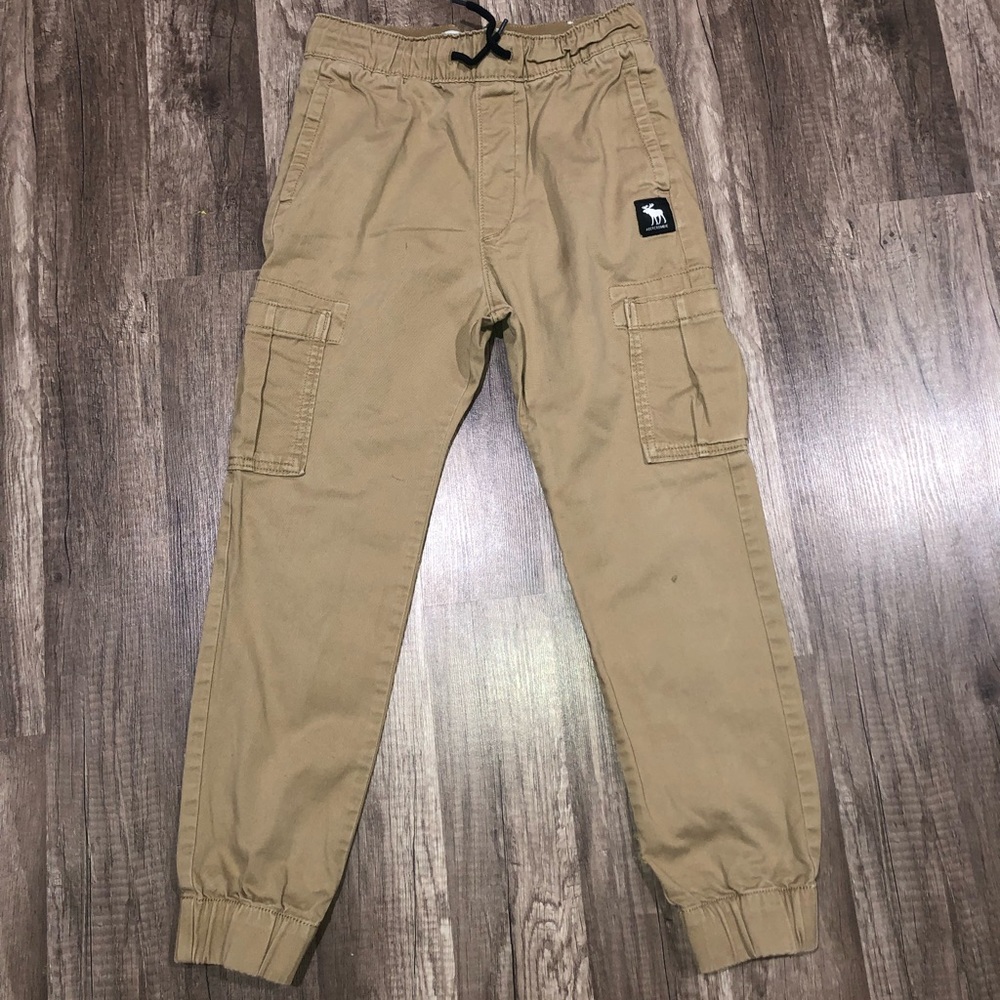 Abercrombie Boy khakis